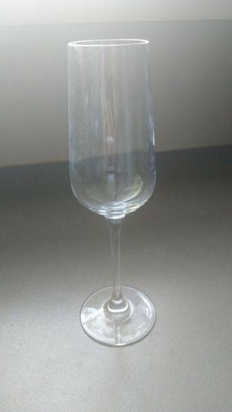 Champagne flutes/glasses