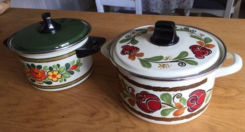 2 x vintage pots - folk art pattern