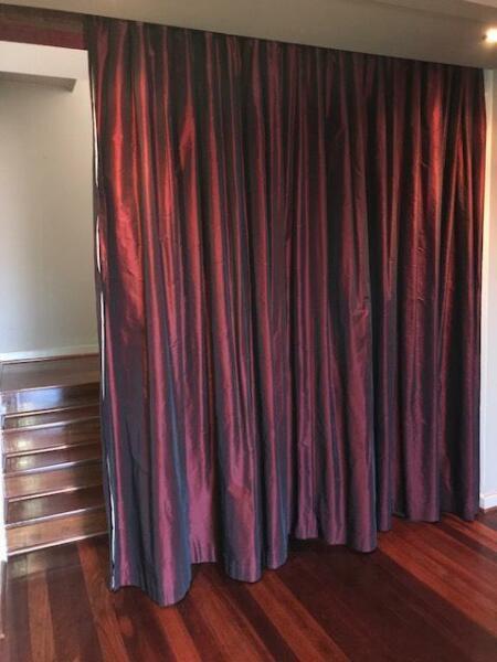 curtains and pelmets