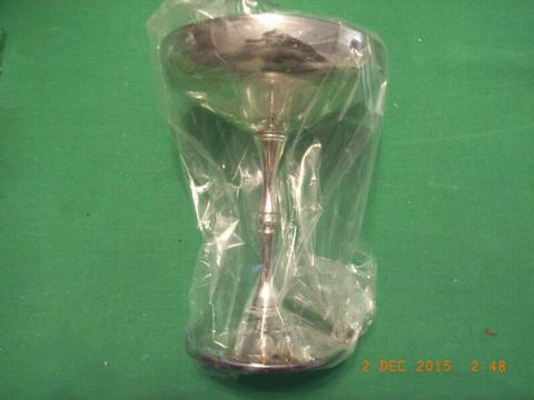 BOX OF 6 VALERO NEW OLD STOCK SPANISH MADE TALL CHAMPAGNE GOBLETS