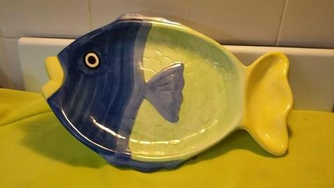 ceramic coloured fish serving plate
