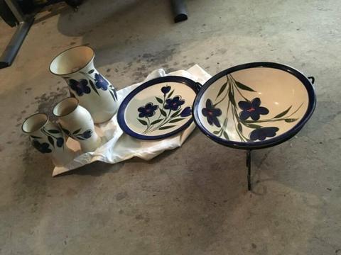 Pottery - Blue Flower - 5 x Piece