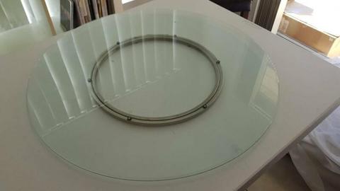 Glass lazy susan in great condition