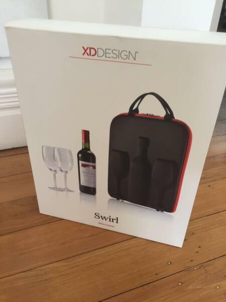 XD Design Wine Carrier with wine glasses - brand new!