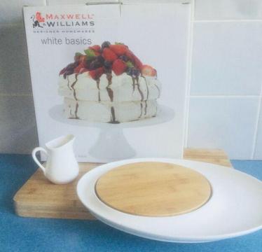 Maxwell Williams White Basics Lot Cake Stand Platter Jug