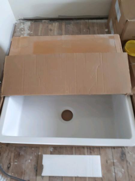 Sink - 760 mm white inset sink