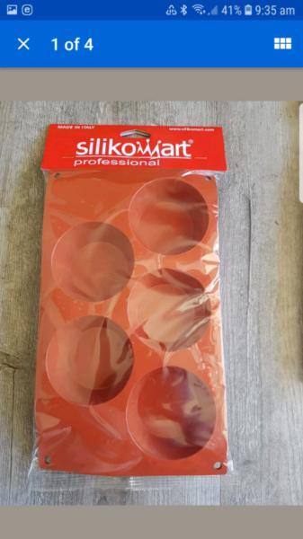 Silikomart professional big muffin silicone mould,made in Italy. 