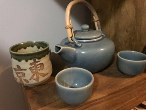 Japanese tea set and ceramic tea cup