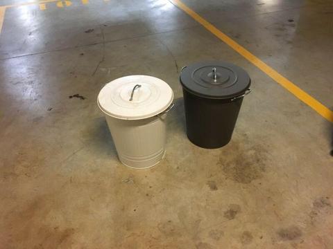 KNODD bin with lid 16l (grayish and whiteish)