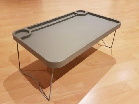 Tray with foldable legs, excellent for bed or armchair