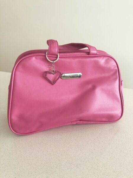 Hot pink TUPPERWARE lunch bag