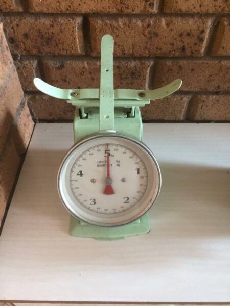 retro kitchen scales