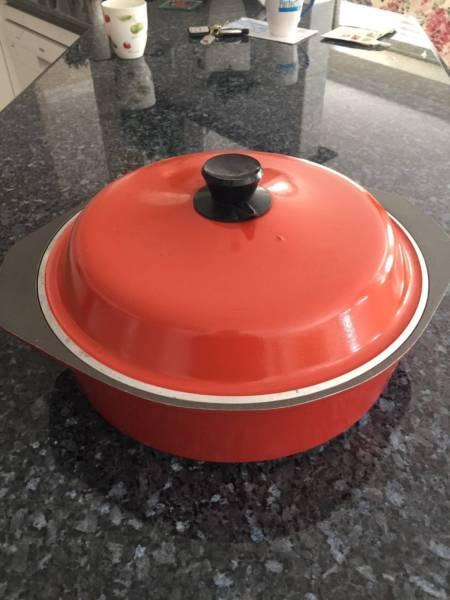 Bessemer Casserole Dish/Pot 33cm diameter