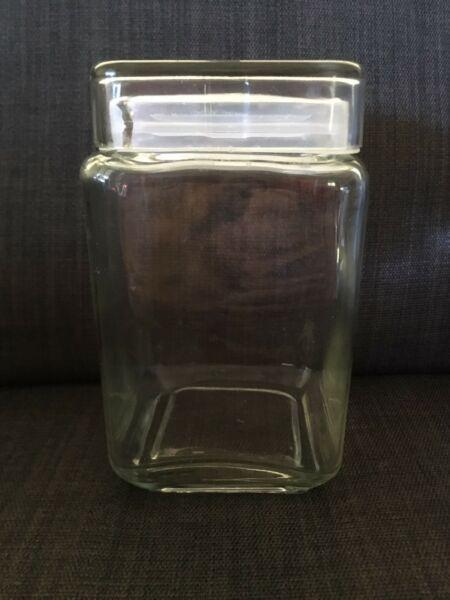 Glass square canisters