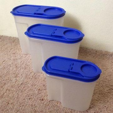 SET OF 3 STACKABLE STORAGE CONTAINERS