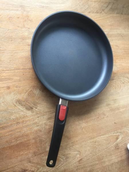 WOLL GERMAN FRY PAN - top quality .NEW non stick. gas, induction
