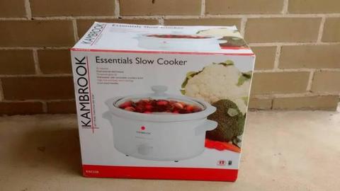 Kambrook 3L Slow Cooker/Cooking Ceramic Bowl/Glass Lid/Dishwasher