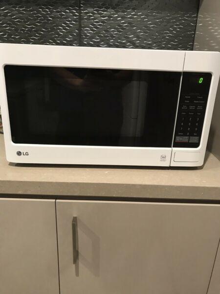 LG -Microwave