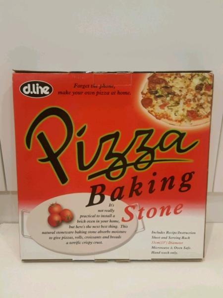Pizza Baking Stone 33cm Diameter with Box as New