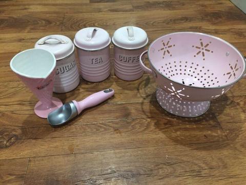 Powder pink kitchen set