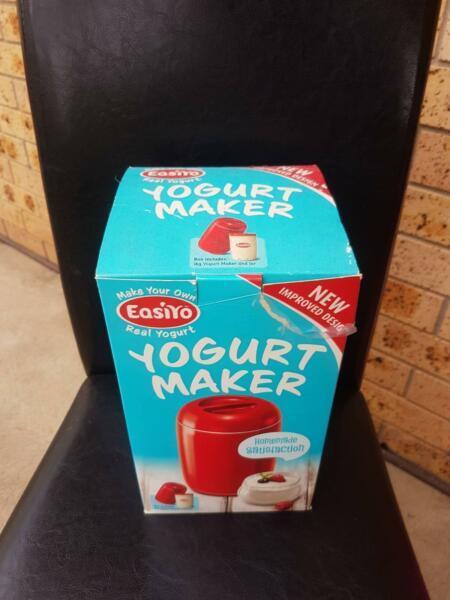 Easiyo Yogurt Maker USED ONCE