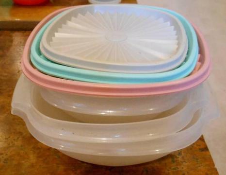 Vintage Tupperware Servalier Bowl Set pastel colours complete