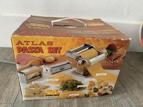 ATLAS Pasta Set complete - pick up Manly