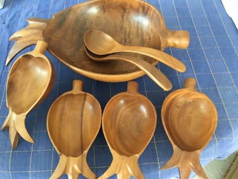 1 Wooden Salad Bowl - 4 Side Bowls and matching Servers