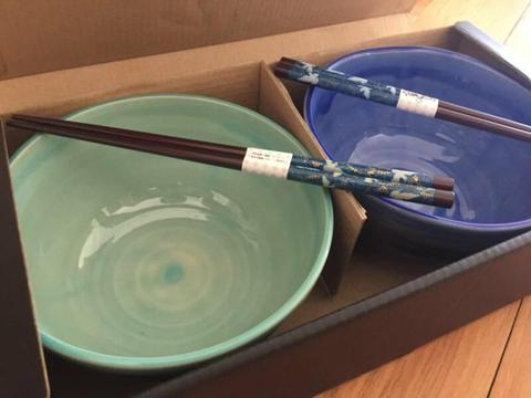Brand new Japanese bowl set - in original packaging