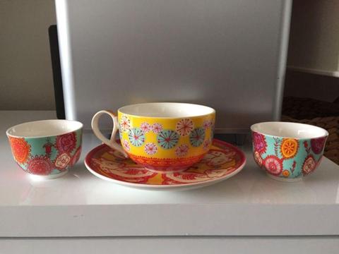 T2 Frankie's forest Jendy Bear cup and saucer set and 2x teacups