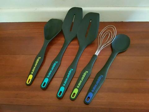 Tupperware utensils