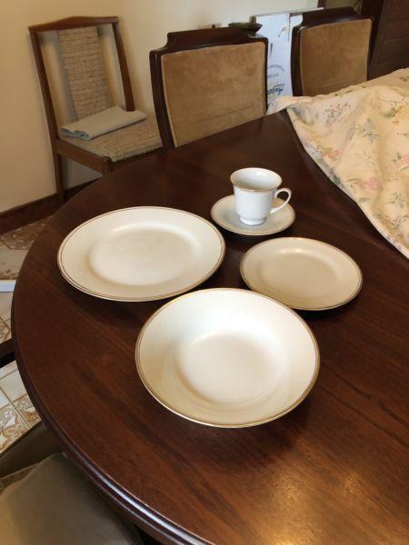 Gold rim white Dinner Plates, Bowls,Side plates, tea cups