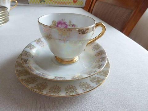 Westminster Bone China tea set - 6 settings - cup, saucer, plate