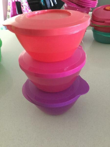 Tupperware 3 X connecting canisters
