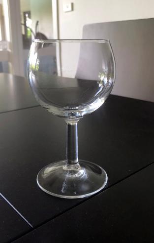 48x Wine Glasses - Perfect Condition - MAKE AN OFFER