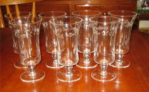 VINTAGE GLASSES 6 ETCHED WINE & 7 ETCHED CHAMPAGNE