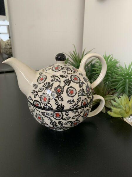T2 t41 and matching teapot