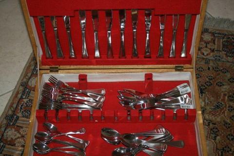 Cutlery Set. Stainless Steel. 54 piece. Maxwell Williams