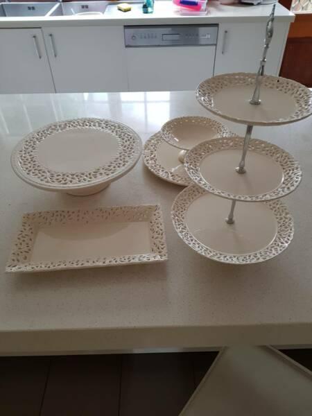 Cake stand and matching set for sale