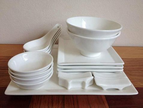 19pcs Japanese White Porcelain Sushi Dinner Set | $20 the lot