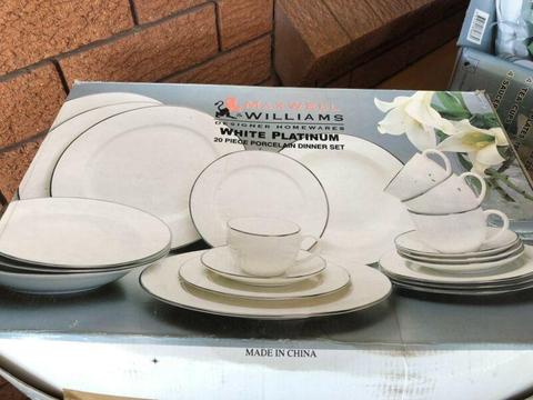 Maxwell and Williams dinner set