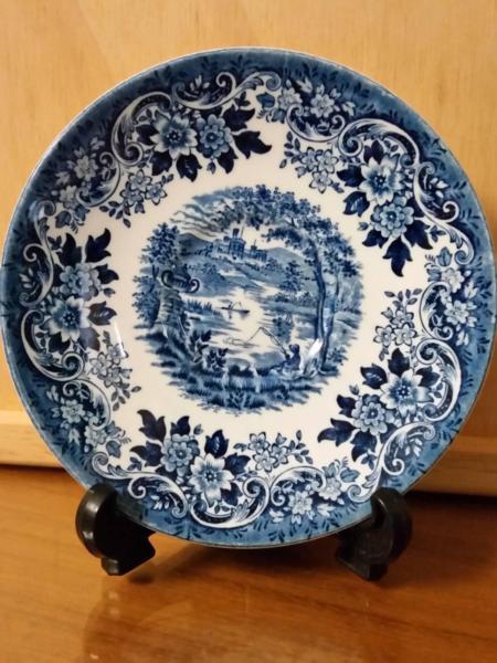 Churchill England Blue & White Replacement Saucers x 4