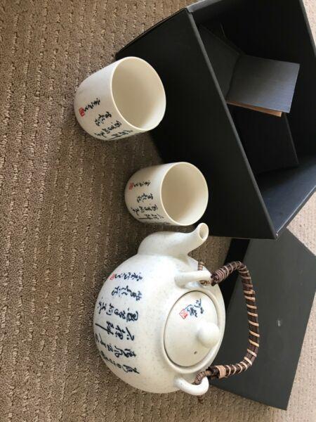 Chinese tea pot and cups
