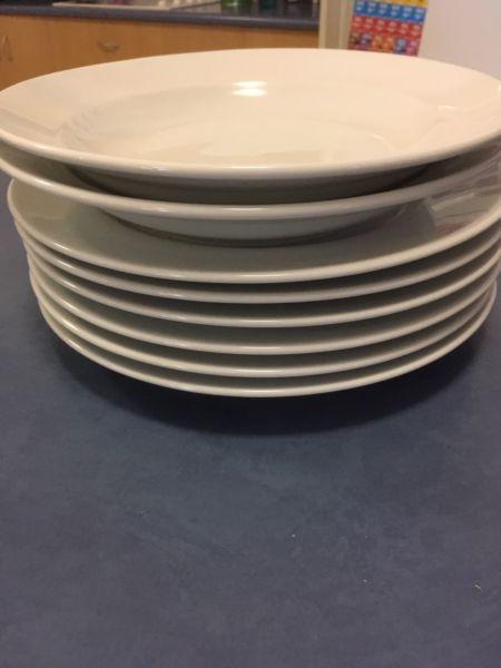 Dinner plates set of 6 & 2 pasta bowls