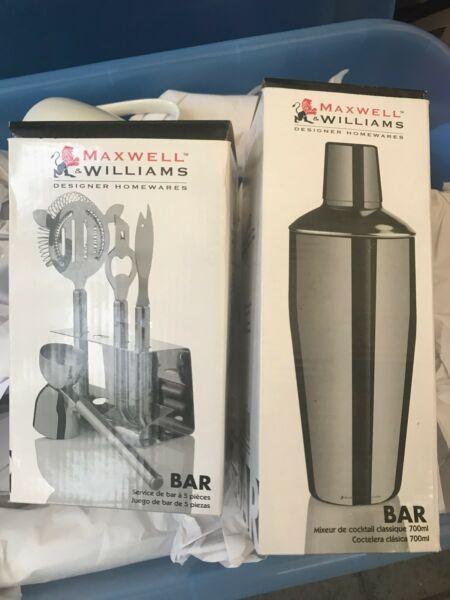 NEW Maxwell & Williams Bar Set and Cocktail Shaker
