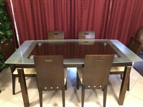 Dining suite - six seats ** MAKE AN OFFER - NEED THE SPACE! **
