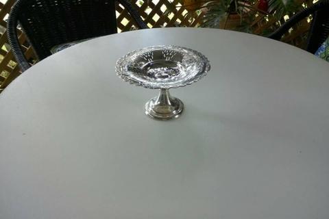 Silverplated vintage pedestal cake stand