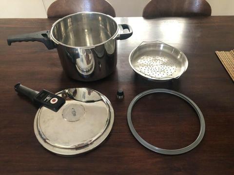 Arcosteel 5.5L Pressure cooker