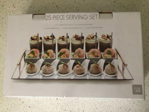 25 piece serving set