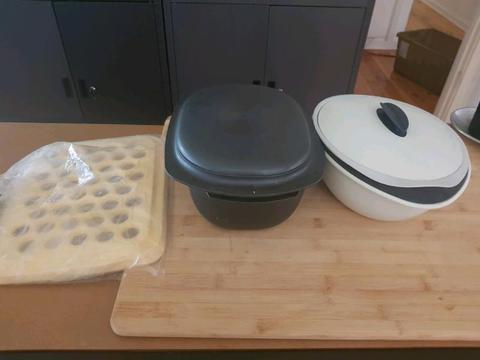 Tupperware items excellent condition